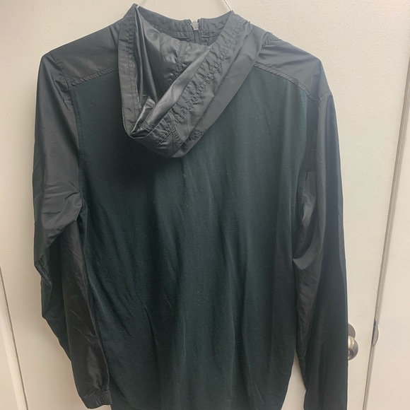 Under armour jacket - Picture 3 of 3